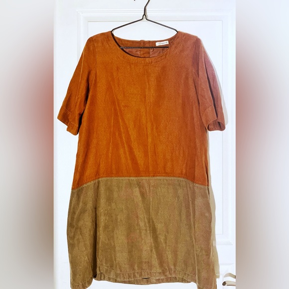 A.V.V. STANDARD faux suede colour block dress - Picture 1 of 8